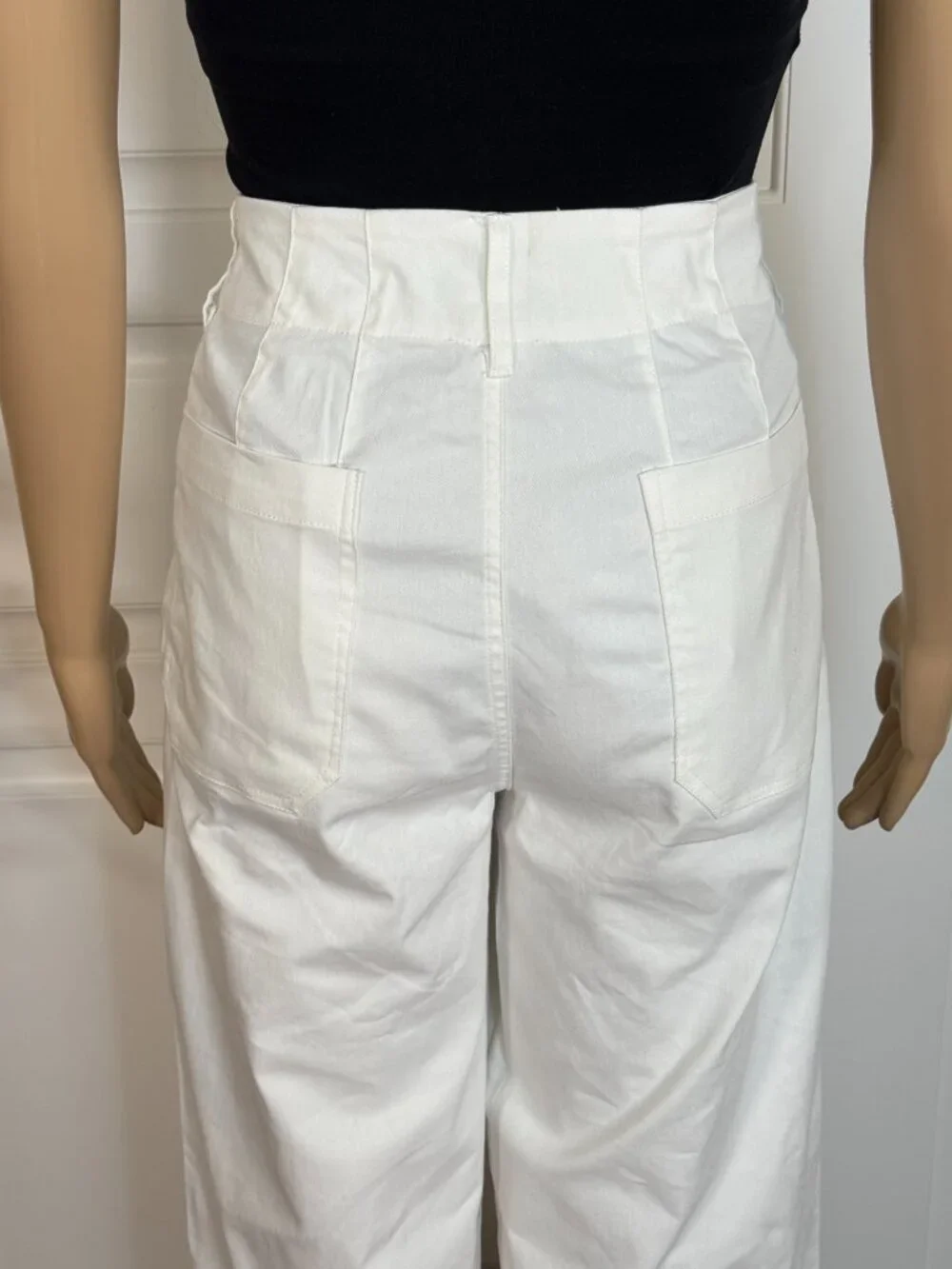 OFF WHITE CROPPED DENIM LIKE PANT WITH LEOPARD PRINT CUFFS SIZE MEDIUM - NWT - Picture 12 of 16